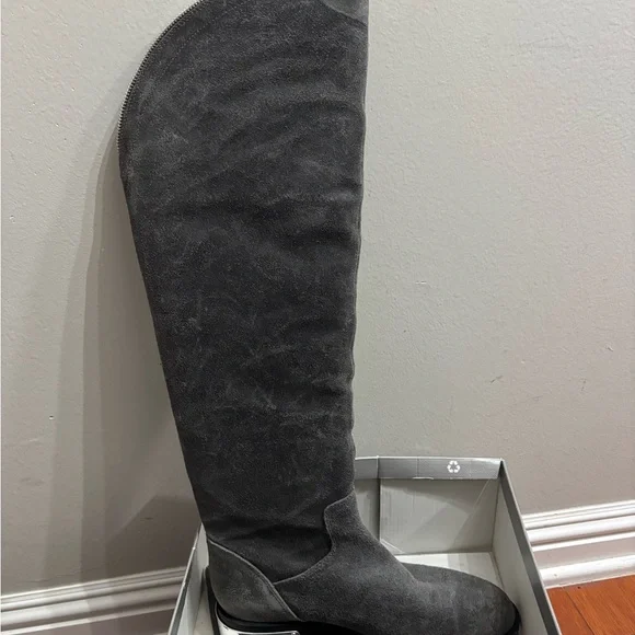 Fergie Navaro Monument Over the knee suede boots - Picture 6 of 8